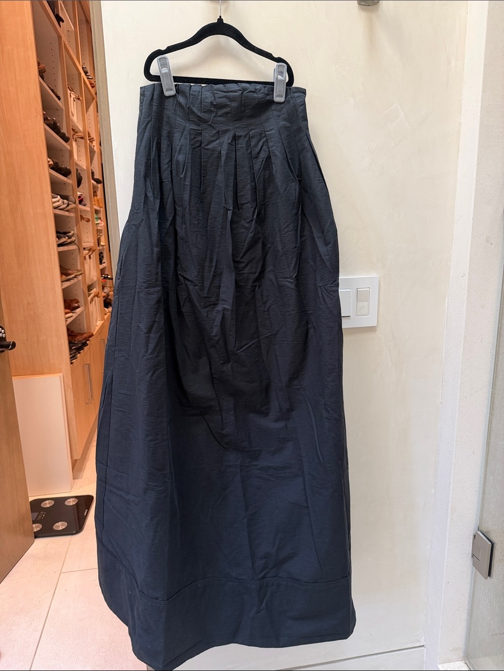 Dissh Strapless Dress - Elegant Pleated Design